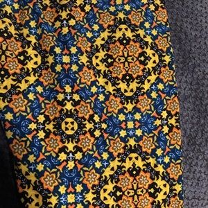 Os nwot Lularoe leggings